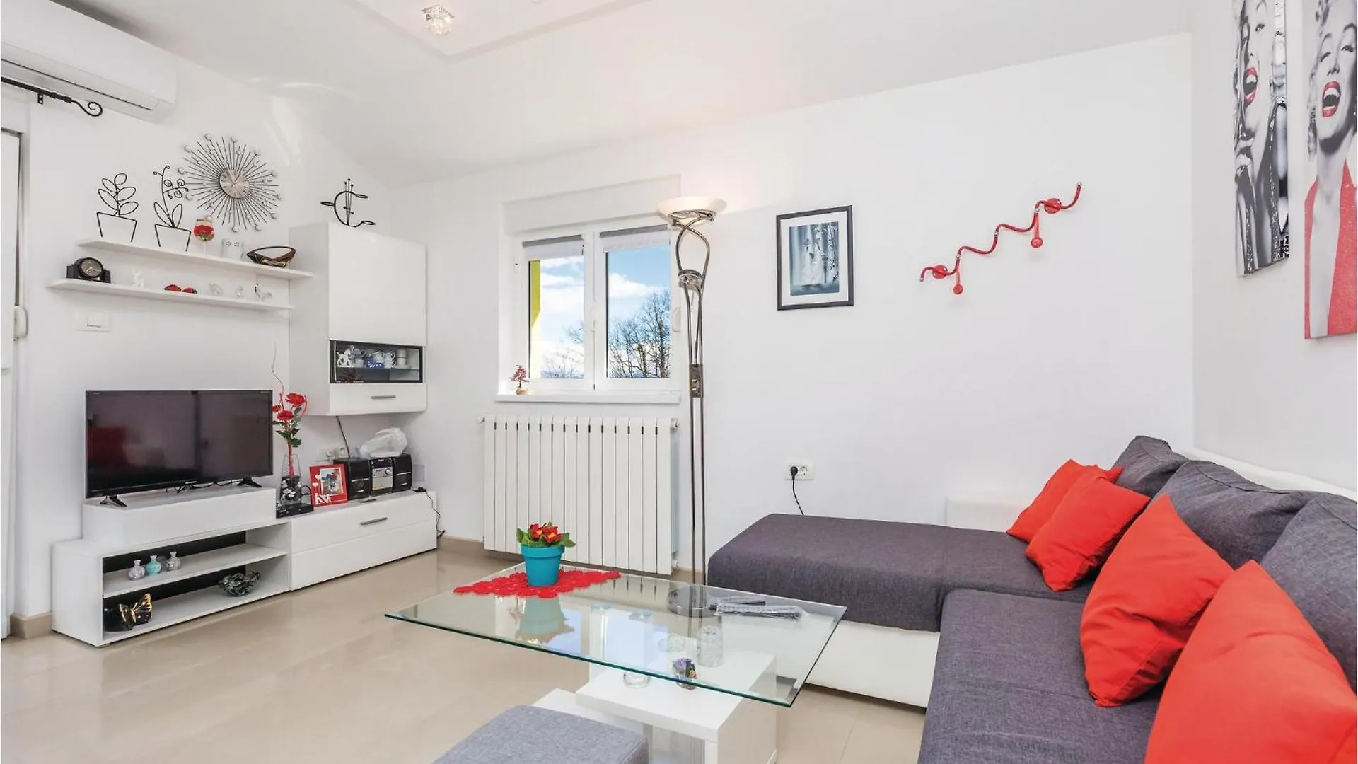 Holiday home 4 Bedroom Stunning Home In Rukavac Croatia