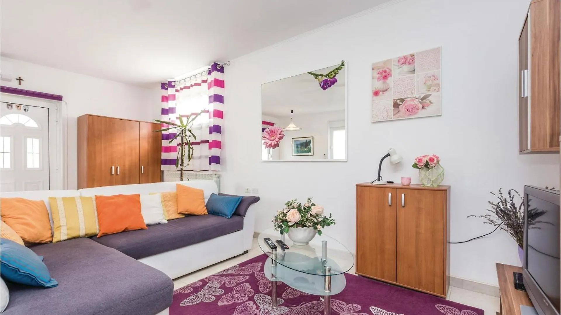 4 Bedroom Stunning Home In Rukavac Holiday home Rukavac (Primorje-Gorski Kotar)
