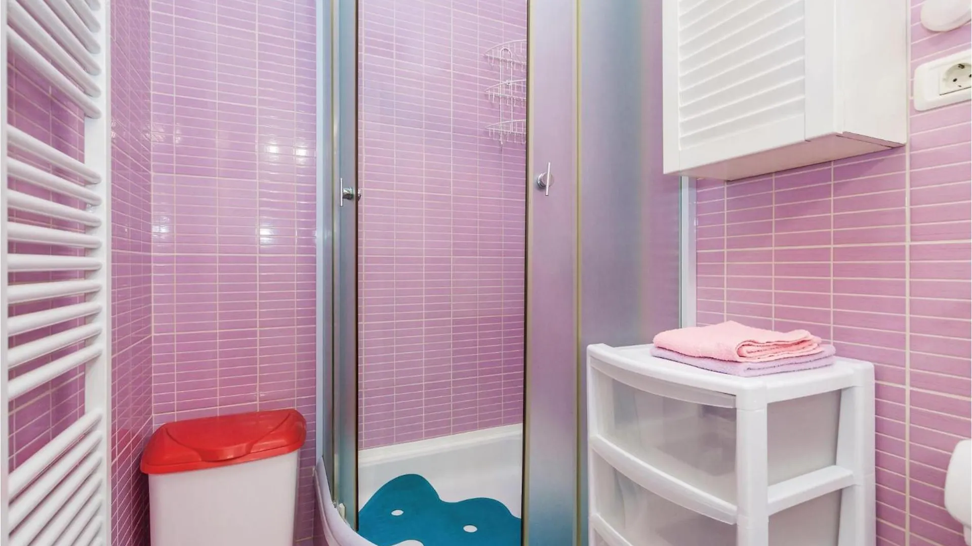 4 Bedroom Stunning Home In Rukavac Holiday home Rukavac (Primorje-Gorski Kotar)