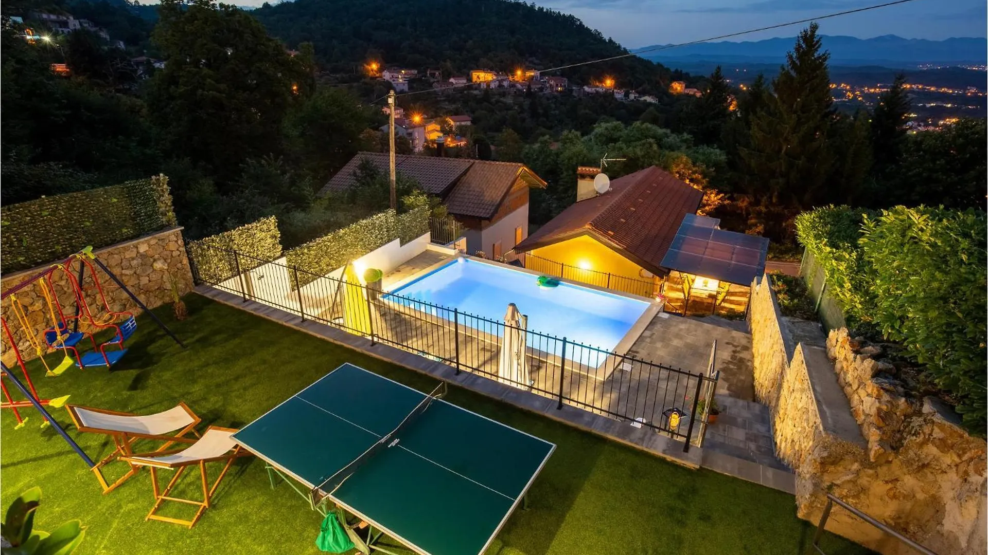4 Bedroom Stunning Home In Rukavac contacts